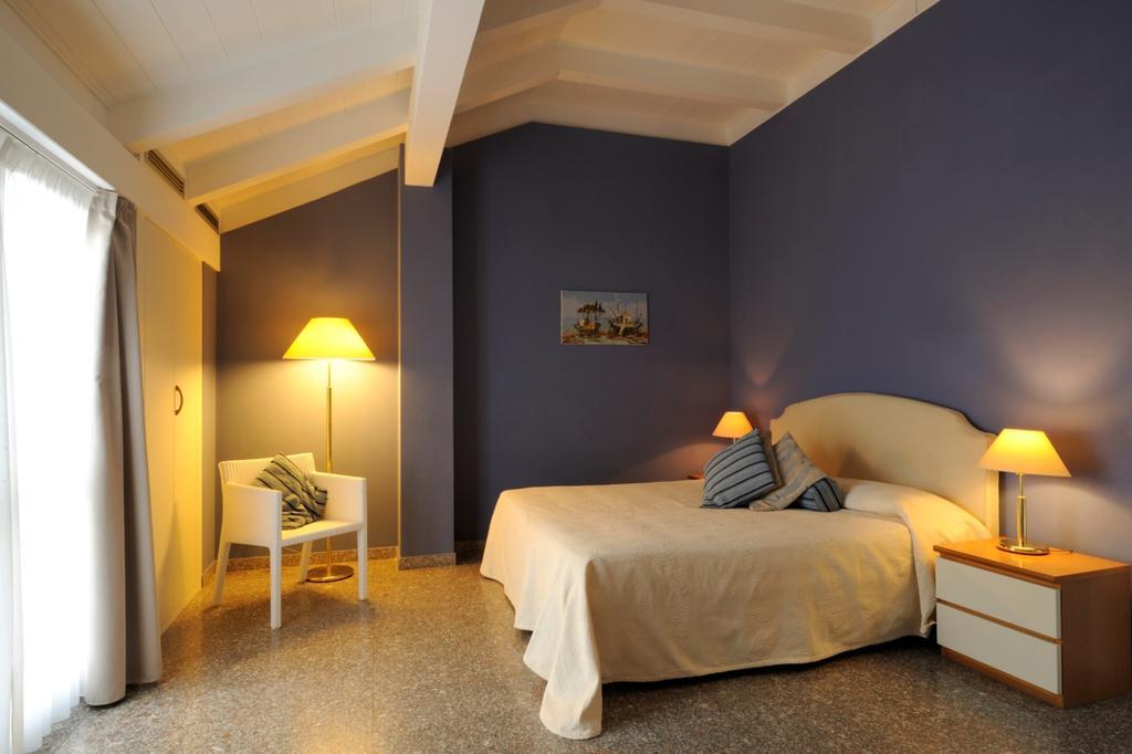 Residence Oliveto Ceriale Exteriér fotografie